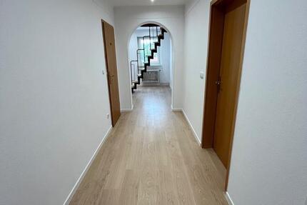 Wohnung Fürth Atzenhof - 3 Zimmer, 79 m&sup2;, 1.021&euro; | Angebot:27604710