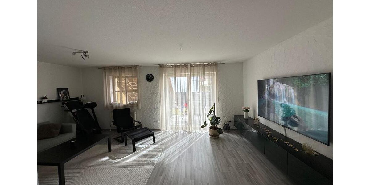 Reihenhaus Roth - 4 Zimmer, 120 m&sup2;, 1.400&euro; | Angebot:25751312