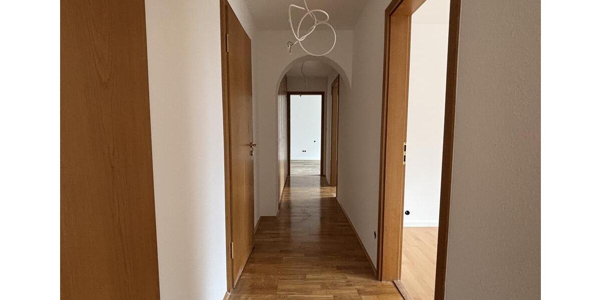 Etagenwohnung Nürnberg Altenfurt - 4 Zimmer, 101 m&sup2;, 1.296&euro; | Angebot:25231175