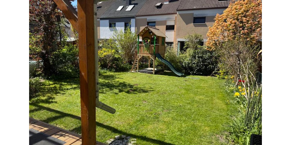 Reihenhaus Nürnberg Katzwang - 6 Zimmer, 139 m&sup2;, 2.290&euro; | Angebot:26677317