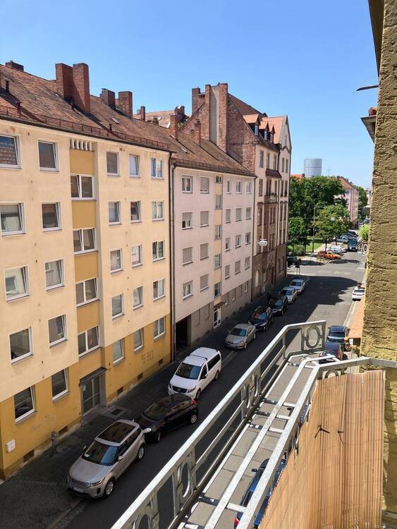 Charmante AltbauWohnung mit 3,5 Zimmern in Nürnberg-Steinbühl