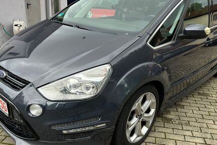 Ford S-Max 218.000 km 5.590 € Roth 91154