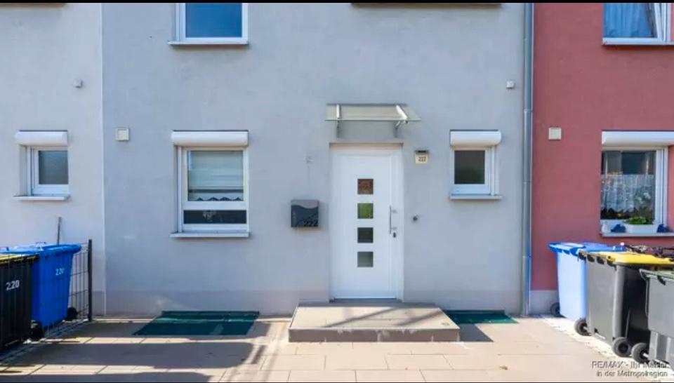 Reihenhaus Burgthann - 6 Zimmer, 132 m&sup2;, 659.000&euro; | Angebot:25859943