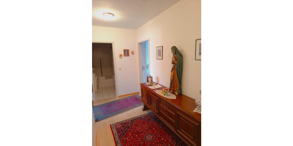 Gepflegte 2-Zimmer-Eigentumswohnung mit Tiefgaragenstellplatz 2 zimmer