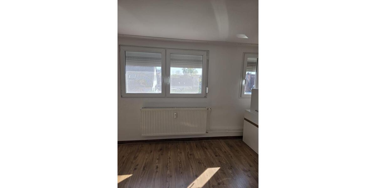 Etagenwohnung Nürnberg Schnepfenreuth - 3 Zimmer, 90 m&sup2;, 1.100&euro; | Angebot:26400495