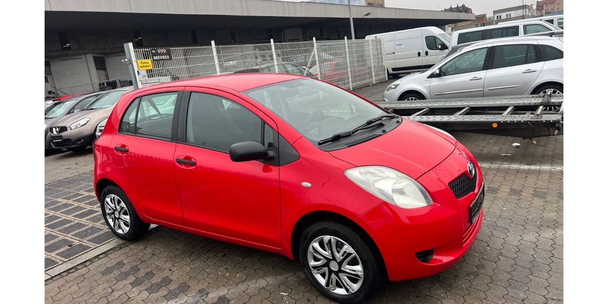 Toyota Yaris 166.233 km 1.999 &euro; Nürnberg 90439