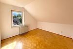 Dachgeschoßwohnung Röttenbach - 3 Zimmer, 95 m&sup2;, 690&euro; | Angebot:26208339