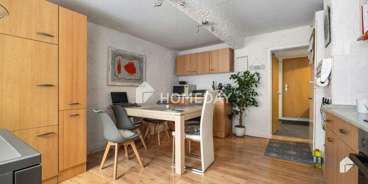 Schönes Bauernhaus mit 6 Zimmern und Garage in sehr guter Lage 6 zimmer