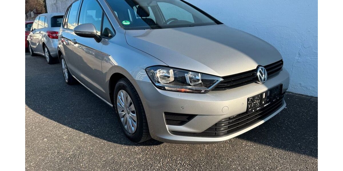 VW Golf Sportsvan 32.000 km 10.500 &euro; Nürnberg 90425