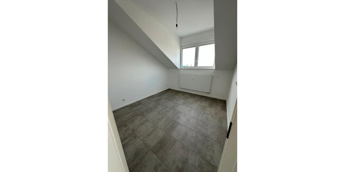 Dachgeschoßwohnung Nürnberg Rabus - 3 Zimmer, 70 m&sup2;, 980&euro; | Angebot:26288340