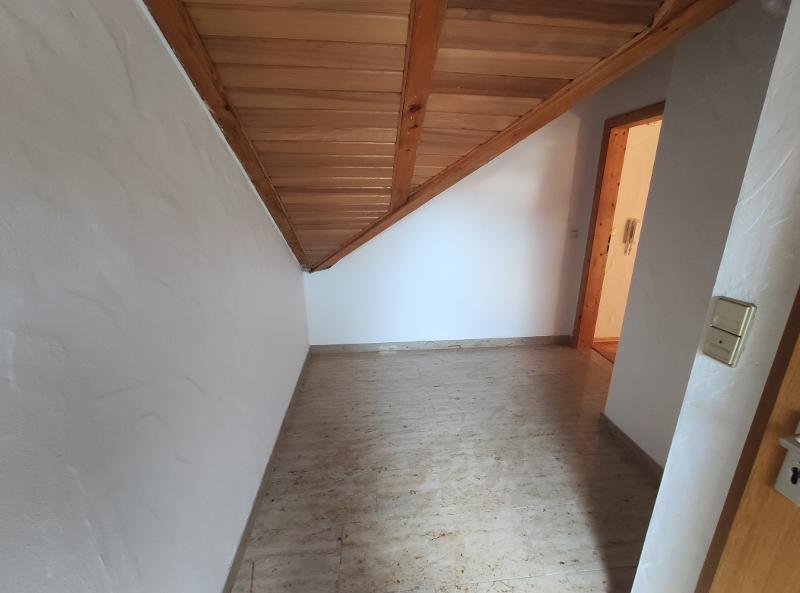 2 Zi. Whg. im 1. OG mit Dachterrasse, Stellplatz und Gartenmitbenutzung 2 zimmer