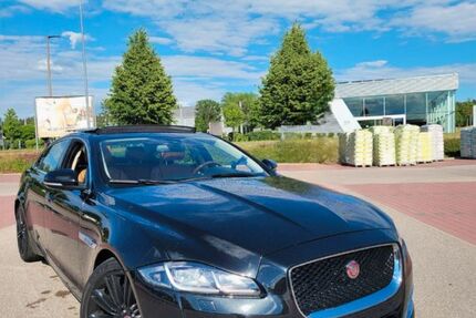 Jaguar XJ 107.000 km 19.200 € Allersberg 90584