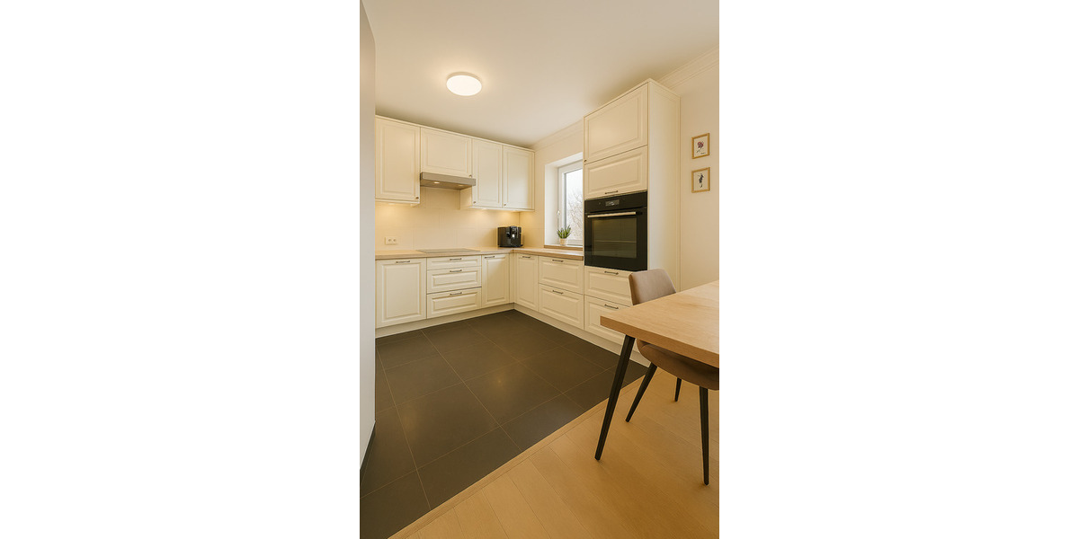 Etagenwohnung Nürnberg Steinbühl - 4 Zimmer, 107 m&sup2;, 365.000&euro; | Angebot:25769302