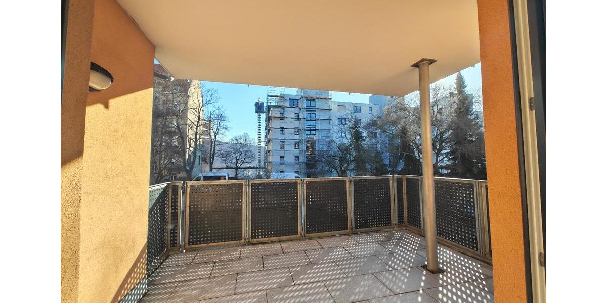 Nürnberg West - helle, freundliche 2-Zimmer Wohnung mit Aufzug und Balkon in Top-Lage 2 zimmer