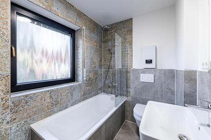 Wunderschön & neu saniert! 1 zimmer