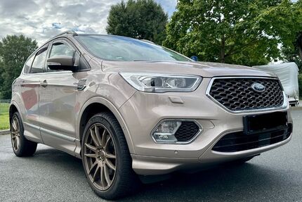 Ford Kuga 69.000 km 21.000 &euro; Nürnberg 90451