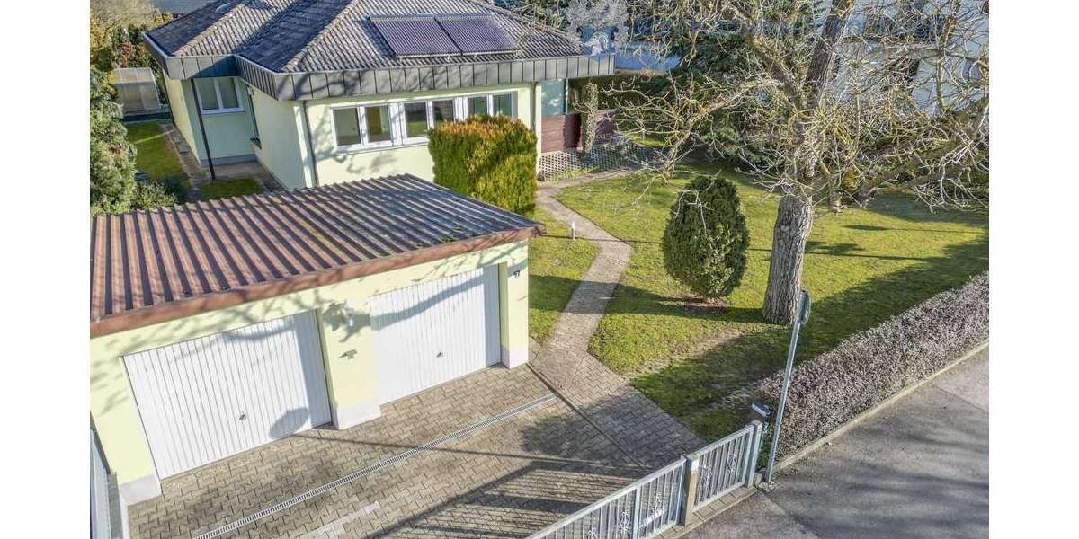 Haus zum Kaufen in Nürnberg 950.000 € 215 m² 5 zimmer