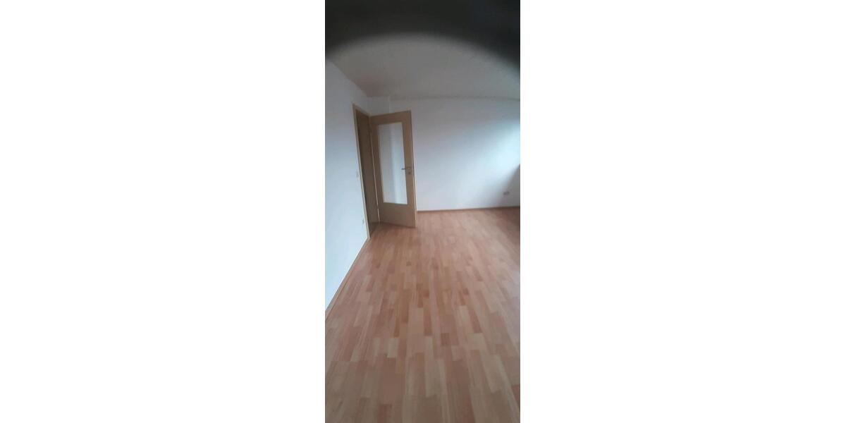 Dachgeschoßwohnung Nürnberg Altenfurt - 3 Zimmer, 87 m&sup2;, 1.360&euro; | Angebot:27588614