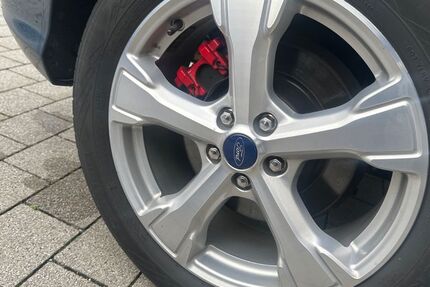 Ford Kuga 68.000 km 16.999 € zirndorf 90513