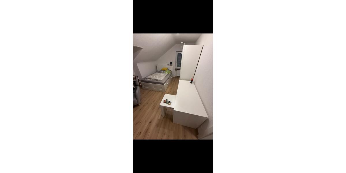 Dachgeschoßwohnung Wendelstein - 1 Zimmer, 20 m&sup2;, 400&euro; | Angebot:25268794