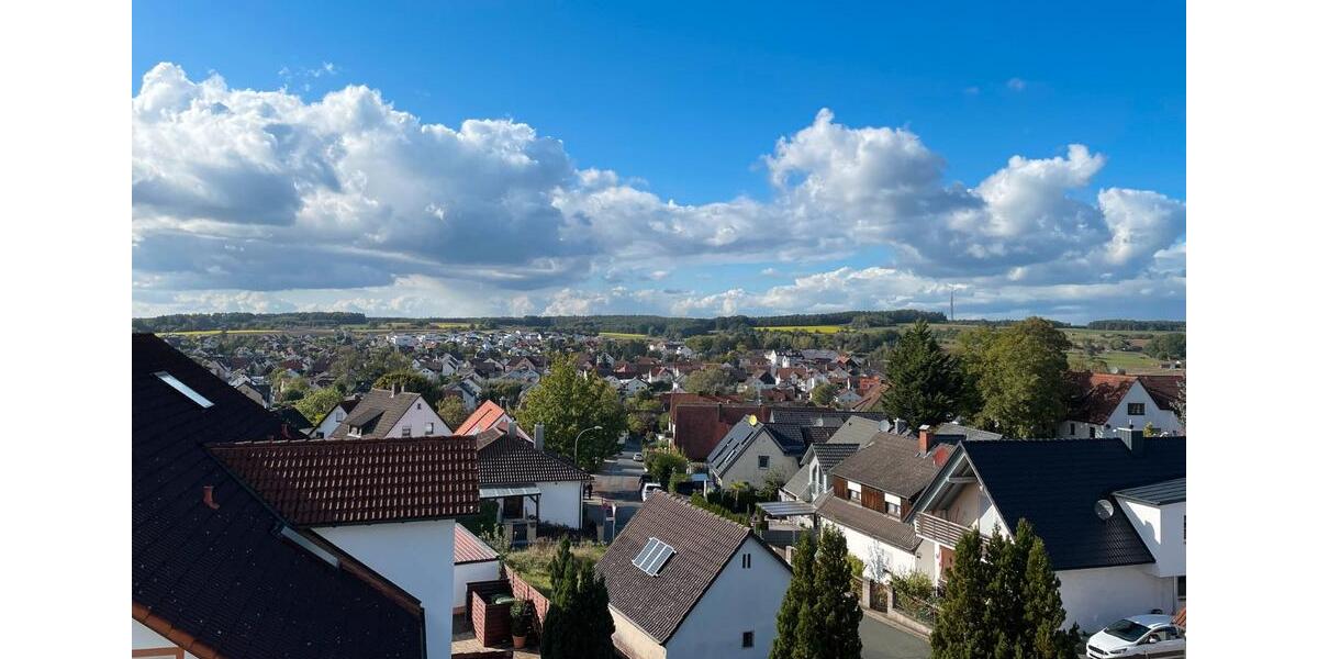Dachgeschoßwohnung Röttenbach - 3 Zimmer, 95 m&sup2;, 690&euro; | Angebot:26208339