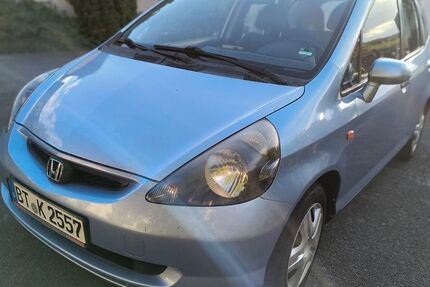 Honda Jazz 170.000 km 2.900 &euro; Fürth , Bay 90768