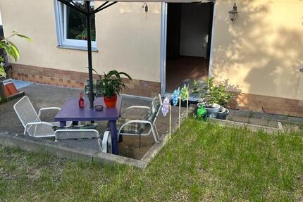 3-Zimmerwohnung (ca. 78 m²) mit Terrasse, Garten, Keller, Garage