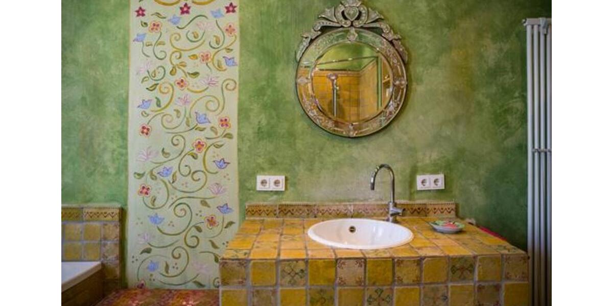 Großzügige Altbauwohnung direkt am Stadtpark 4 zimmer