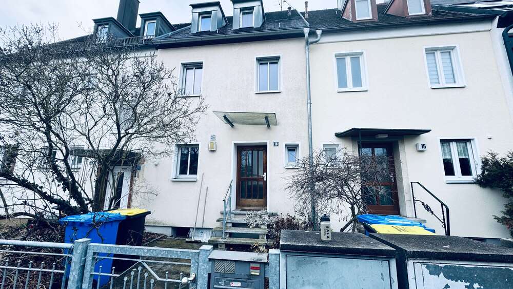 Haus zum Kaufen in Nürnberg 525.000 € 106.5 m² 5 zimmer
