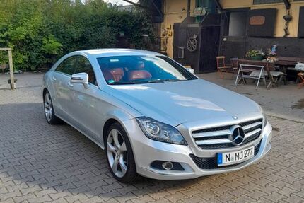 Mercedes-Benz 320 185.000 km 13.500 € Dormitz 91077