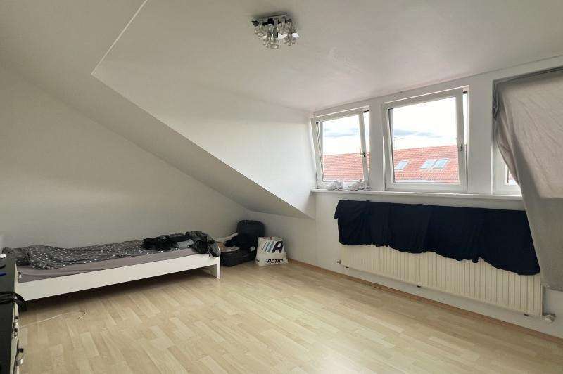 Wohnung zum Kaufen in Nürnberg 160.000 € 80 m² 3 zimmer