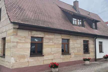 Haus zum Kaufen in Nürnberg 319.000 € 76 m² 3 zimmer