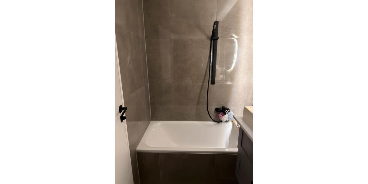 3-Zimmer Wohnung *LUXUS KÜCHE* 67qm2 am Rosenaupark 3 zimmer