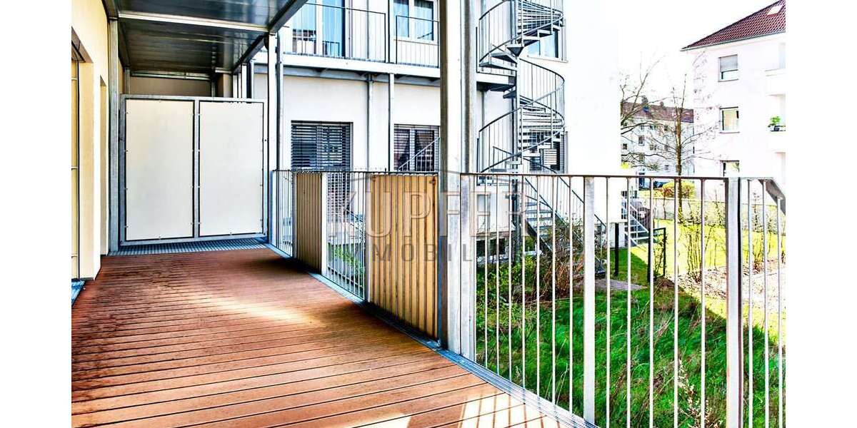 Wohnung zum Mieten in Erlangen 2.200 € 125.99 m² 4 zimmer