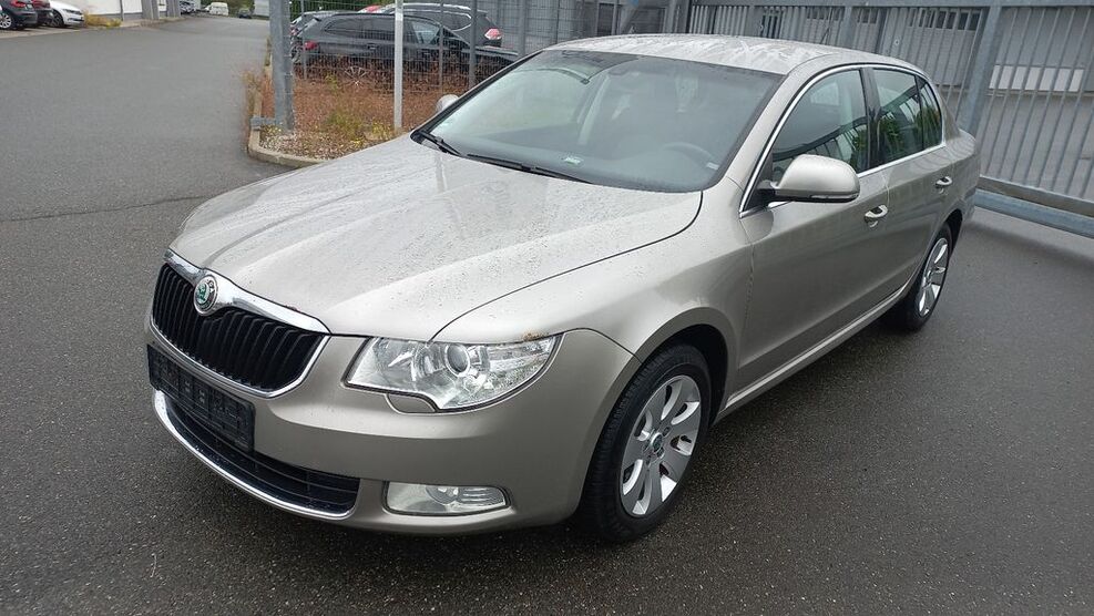 Skoda Superb 139.540 km 5.500 € Nürnberg 90431