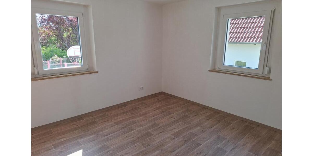 Erdgeschoßwohnung Heilsbronn - 5 Zimmer, 75 m&sup2;, 1.000&euro; | Angebot:24740993