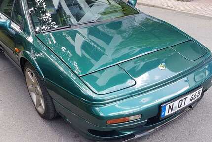 Lotus Esprit 97.100 km 49.900 &euro; Nürnberg 90449