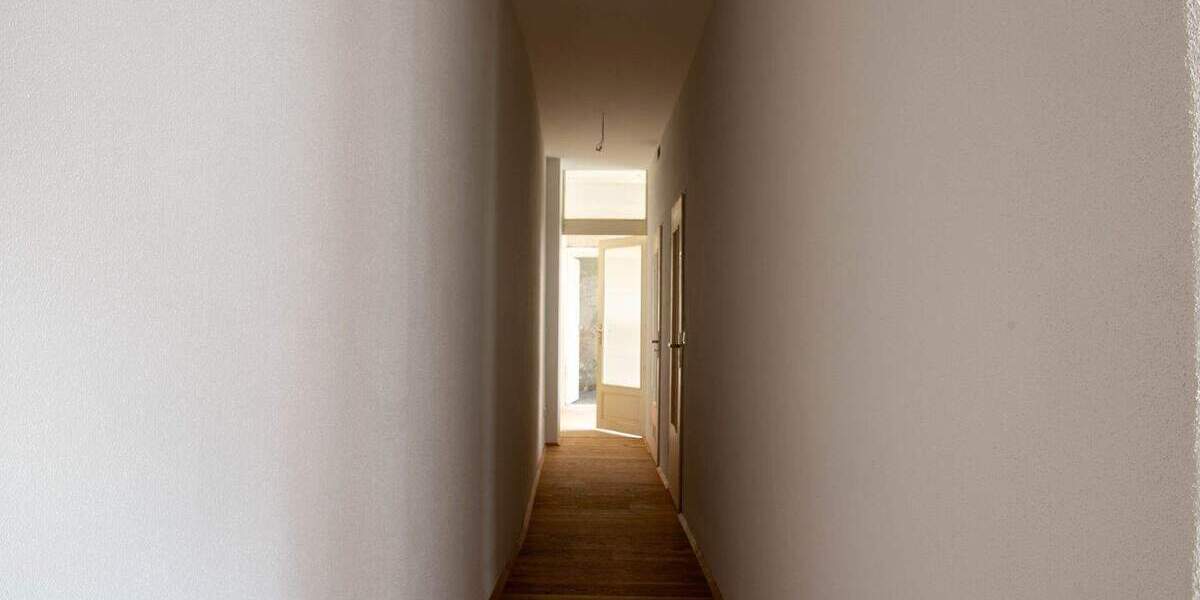 Eine frische Leinwand wartet auf Sie - Büro oder Praxisräume mit Gestaltungsspielraum 7 zimmer