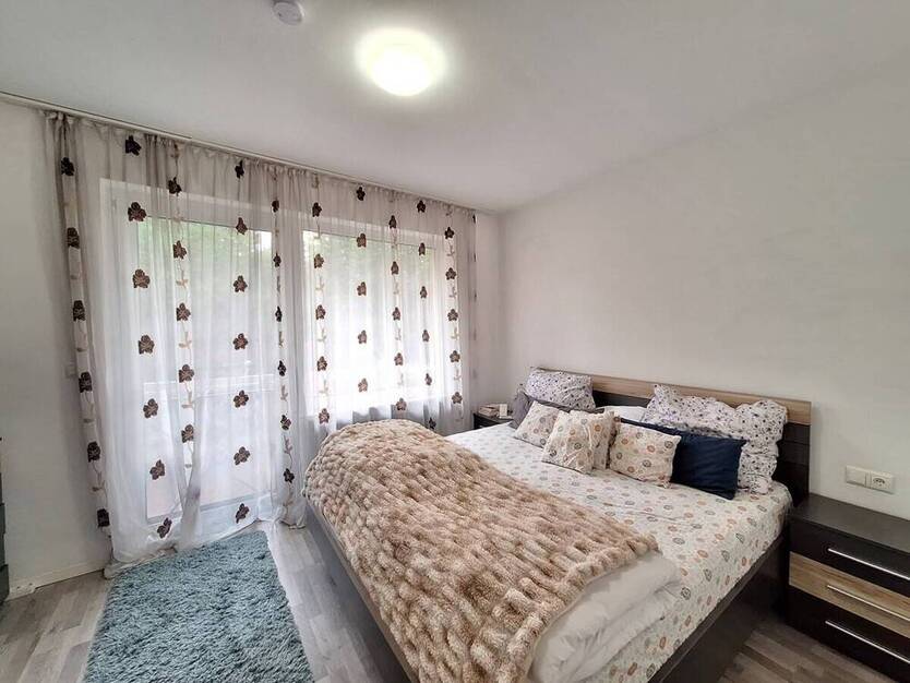 Renovierte 3-Zimmer Wohnung im Hochparterre mit Balkon und Einzelgarage
