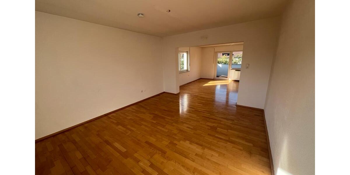 Etagenwohnung Roth - 1 Zimmer, 74 m&sup2;, 750&euro; | Angebot:27616405