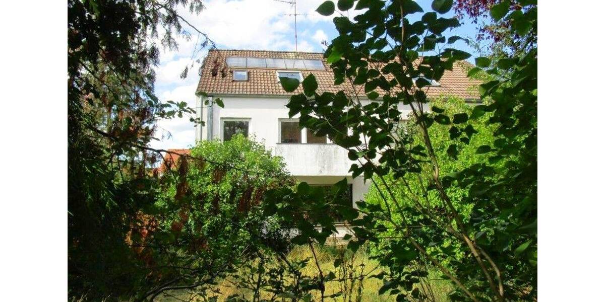 Ruhige Lage: Renovierungsbedürftige DHH mit 6 Zi. Schwanstetten Haus kaufen 6 zimmer