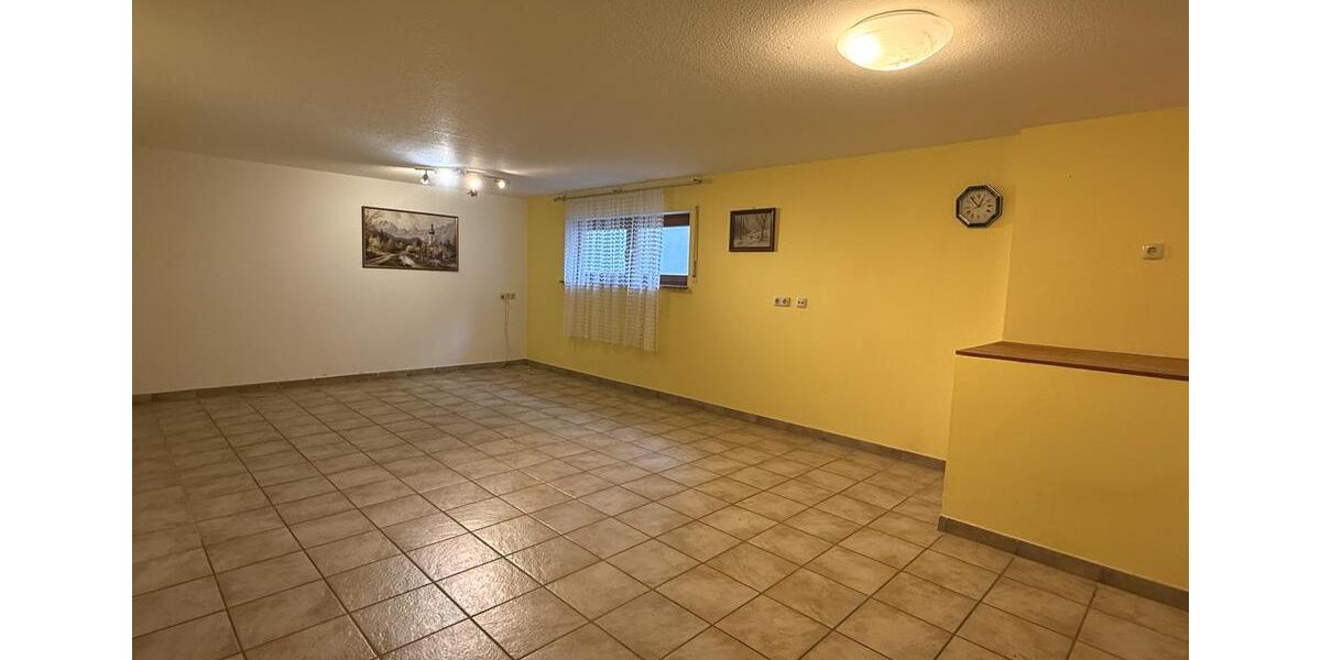 Einfamilienhaus Nürnberg Holzheim - 6 Zimmer, 200 m&sup2;, 2.100&euro; | Angebot:25414509