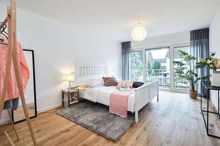 Haus zum Kaufen in Erlangen 699.000 € 130 m² 5 zimmer