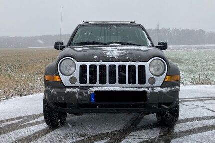 Jeep Cherokee 171.000 km 2.500 &euro; Erlangen 91058