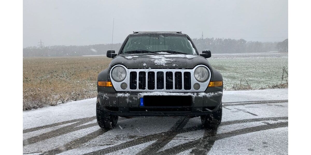 Jeep Cherokee 171.000 km 2.500 &euro; Erlangen 91058