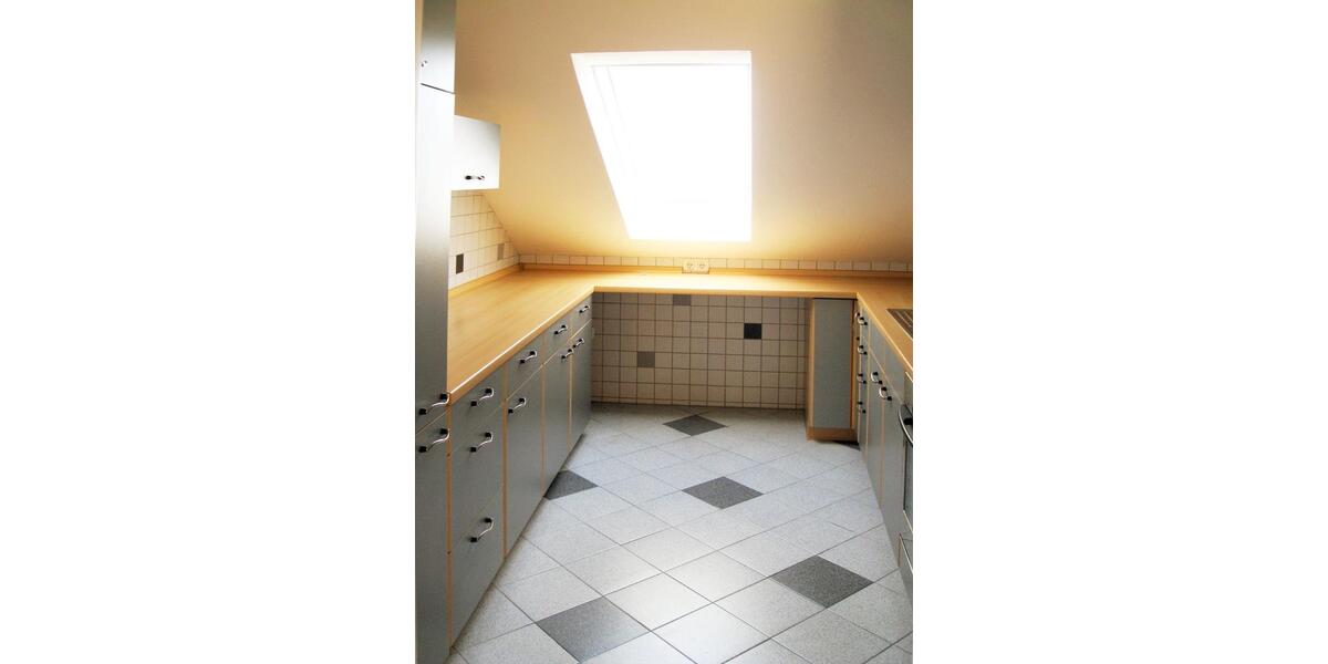 Dachgeschoßwohnung Röttenbach - 3 Zimmer, 95 m&sup2;, 690&euro; | Angebot:26208339