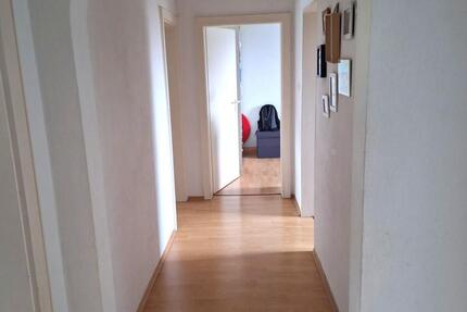 Helle 3-Zimmer-Wohnung mit Balkon in Erlangen - Liegnitzer Straße - WE 32 zimmer