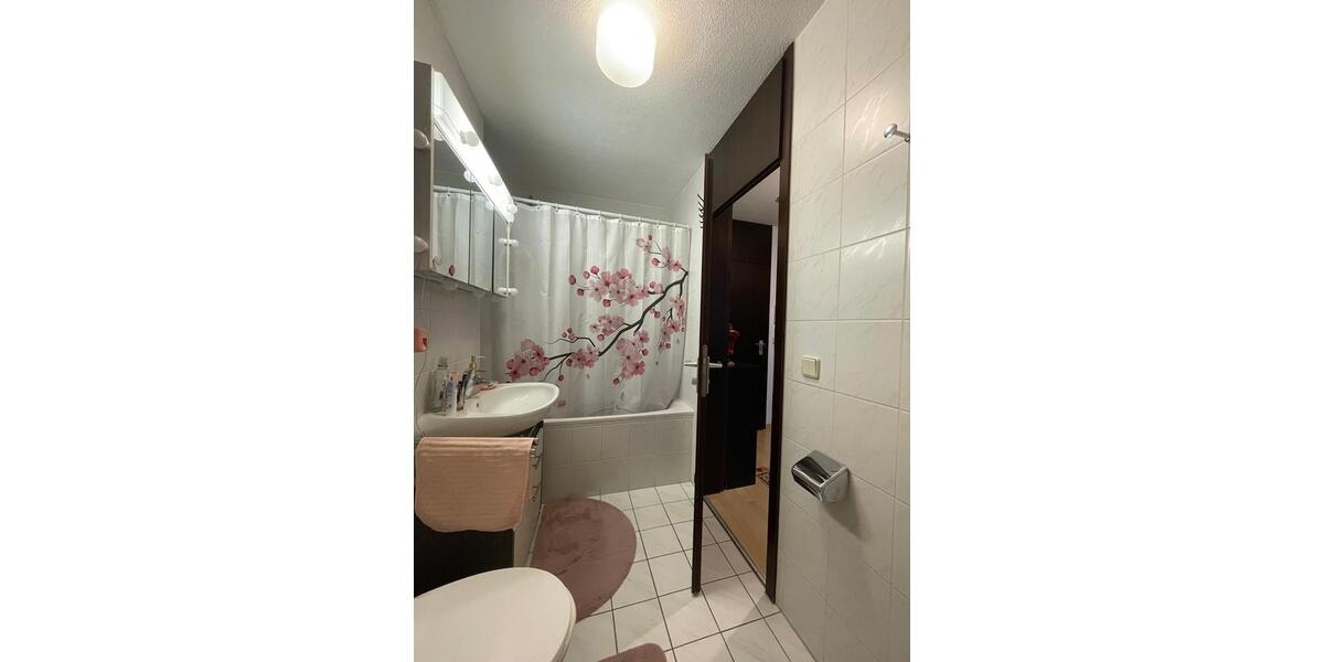 Hochparterre Nürnberg Schnepfenreuth - 2 Zimmer, 58 m&sup2;, 900&euro; | Angebot:25351646