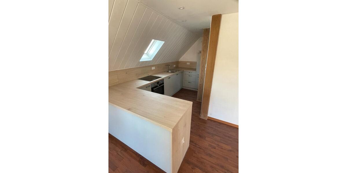 Etagenwohnung Schnaittach - 5 Zimmer, 160 m&sup2;, 1.000&euro; | Angebot:26398619