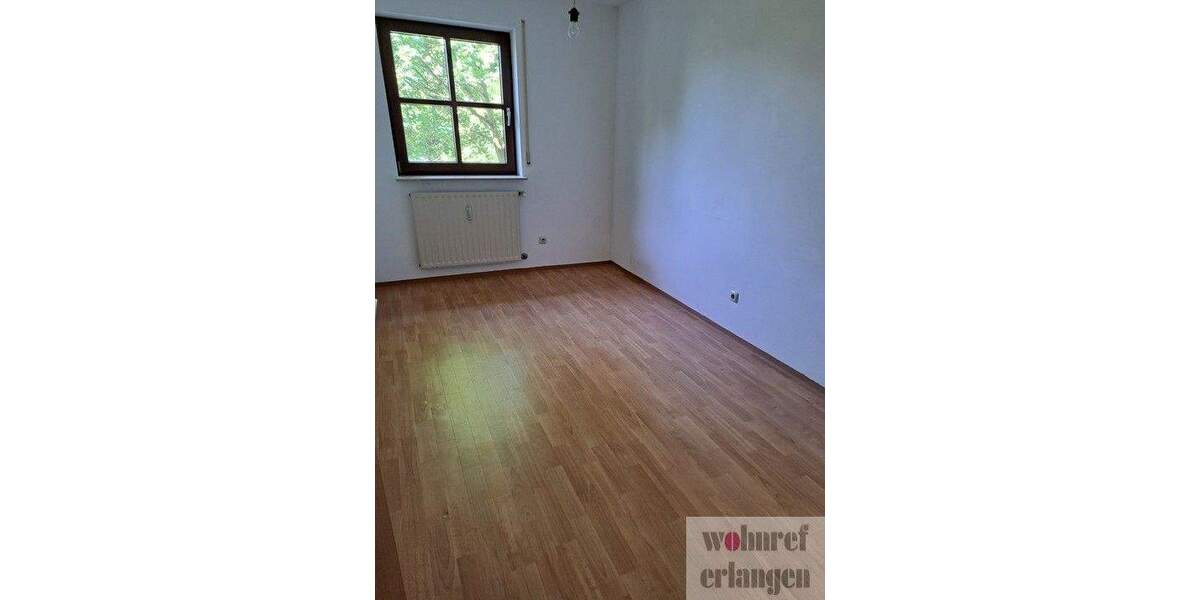 Etagenwohnung Buckenhof - 4 Zimmer, 93 m&sup2;, 1.250&euro; | Angebot:25153122